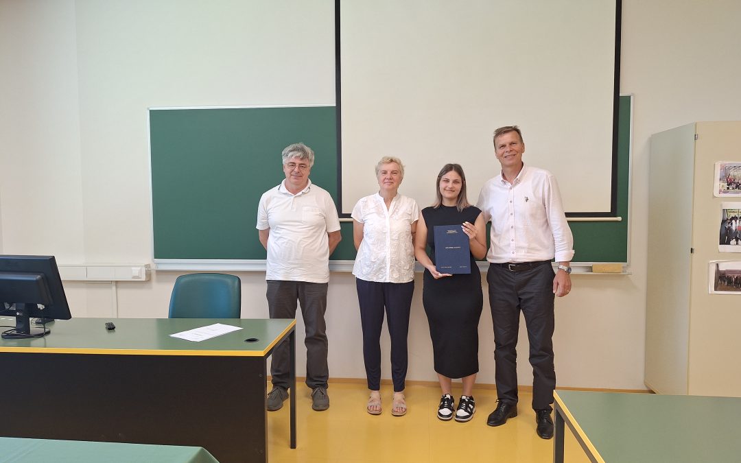 Prva diplomantka programa Računalništvo in informatika
